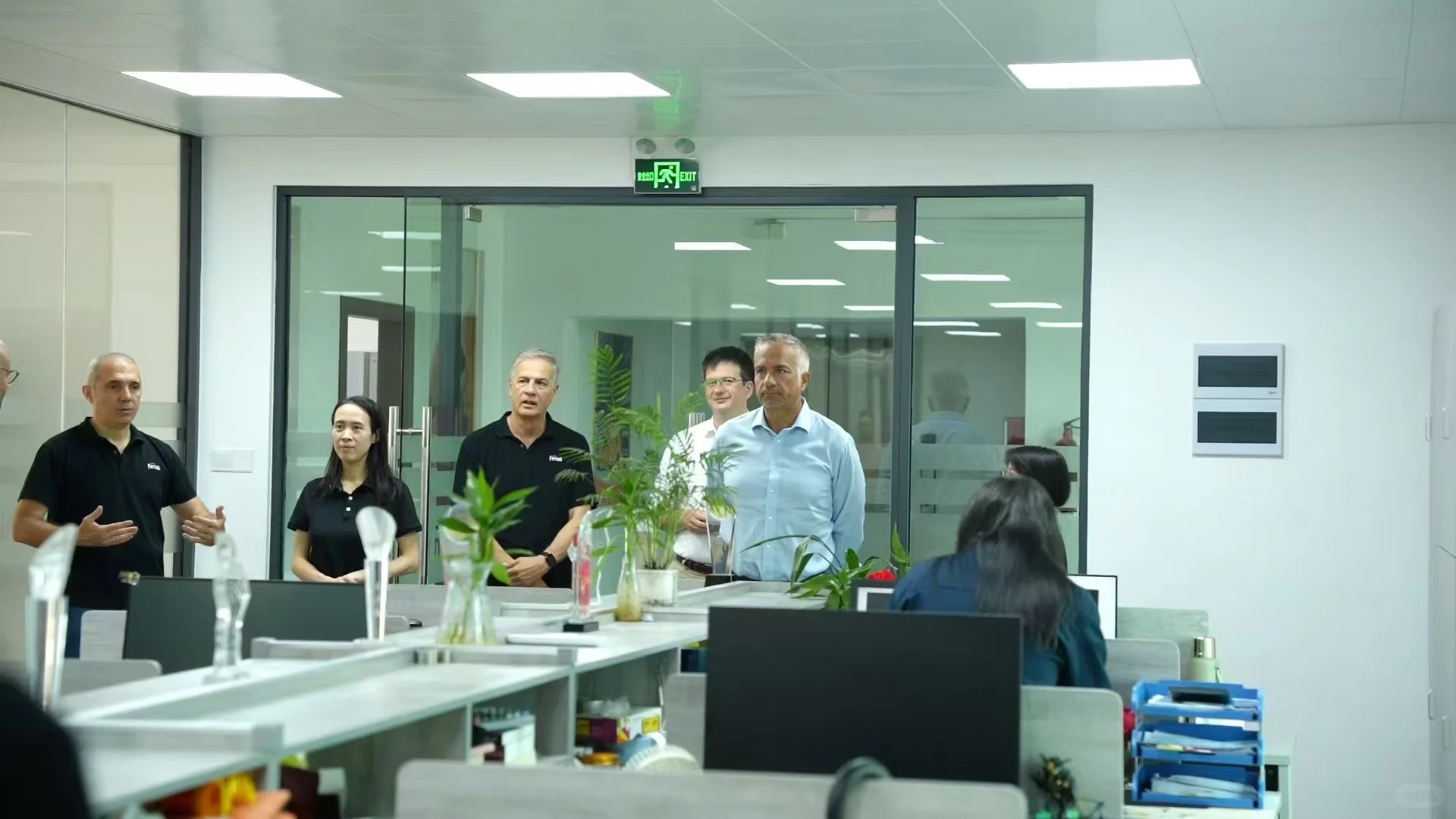 银娱优越会(中国)股份有限公司